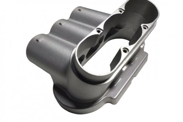 汽車(chē)類(lèi)高壓接插件胚體-9